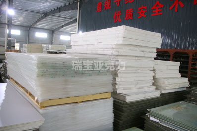 為什么亞克力板養魚會變模糊